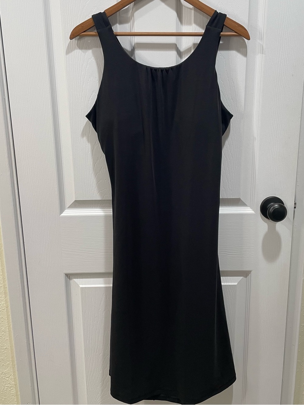 prAna Skypath LBD Black Twist Back Dress Shelf Bra XL Like new